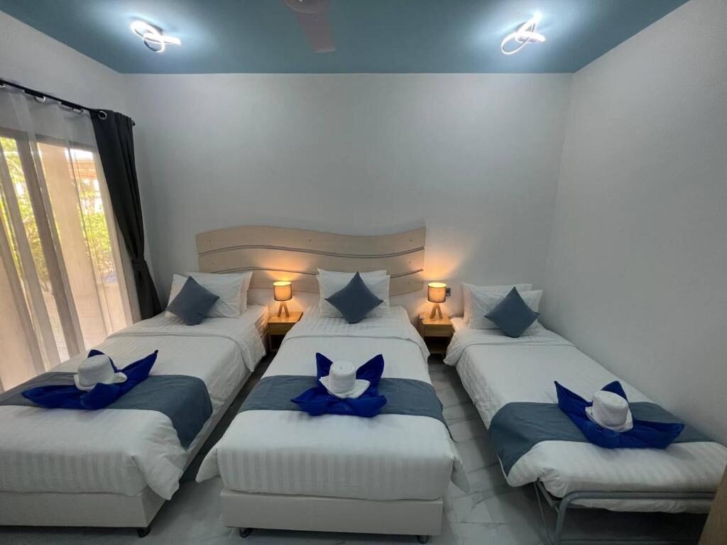 Deluxe King Room at Infinity Beach Dhigurah, photo 3